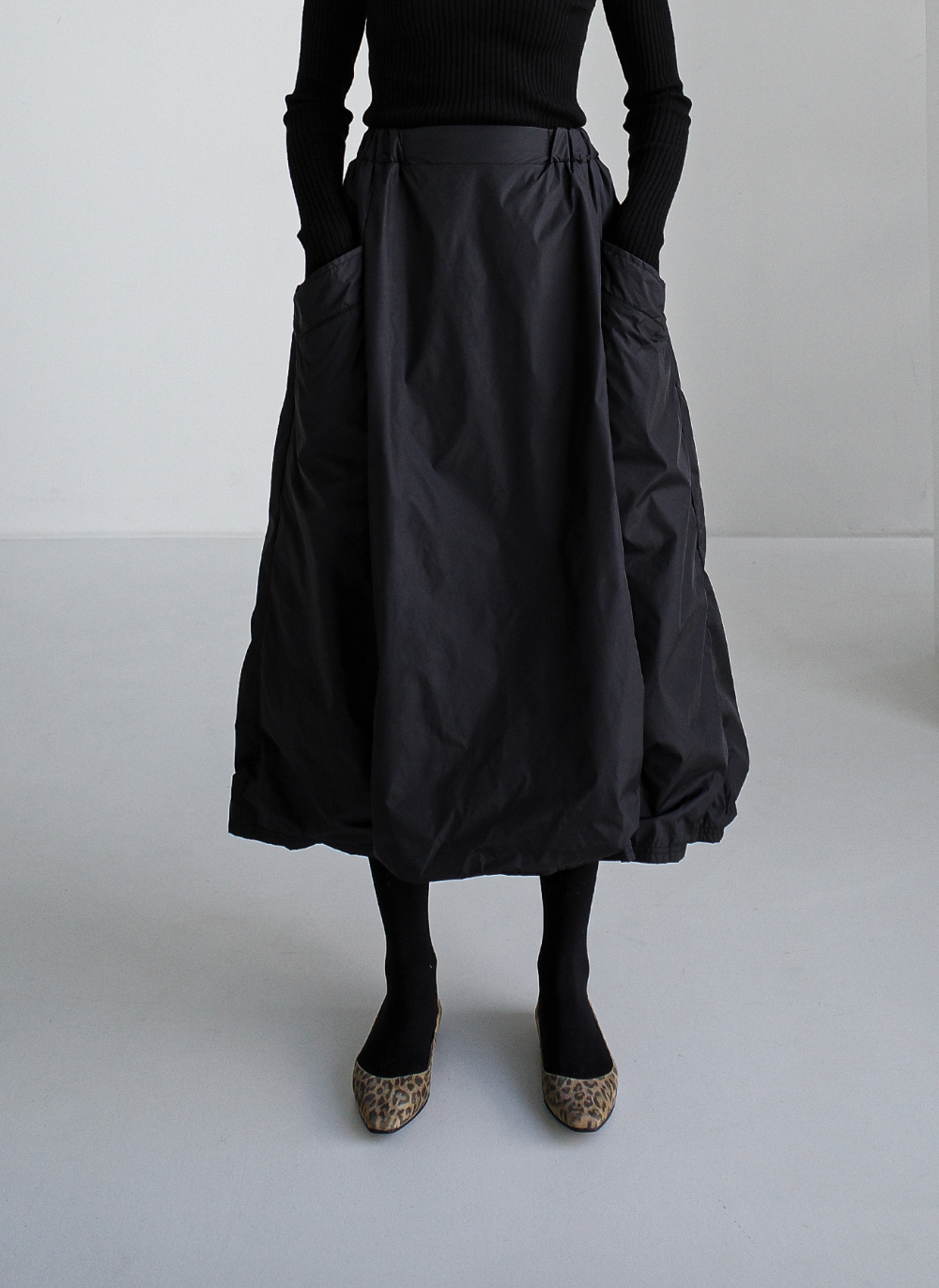 치마 모델 착용 이미지-S14L7
